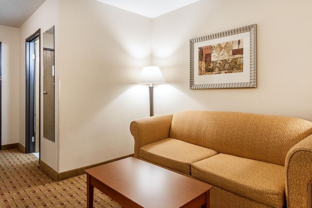 Quality Inn & Suites Eau Claire Extérieur photo