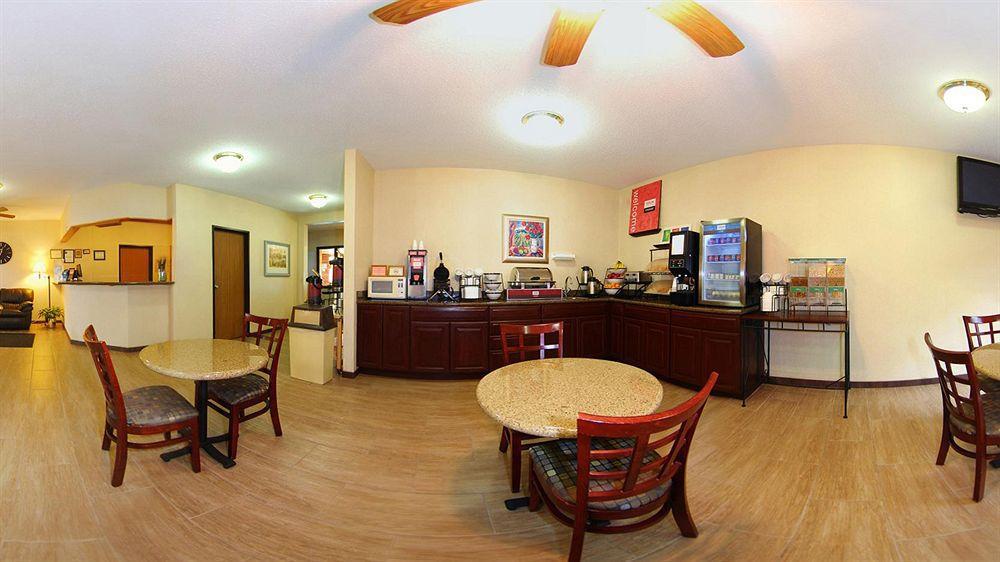 Quality Inn & Suites Eau Claire Extérieur photo