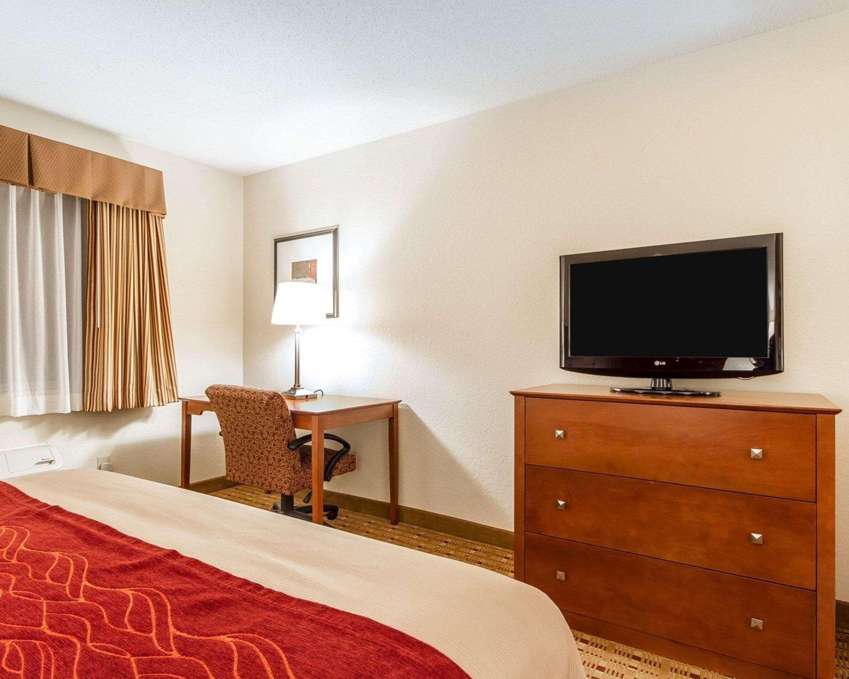 Quality Inn & Suites Eau Claire Extérieur photo