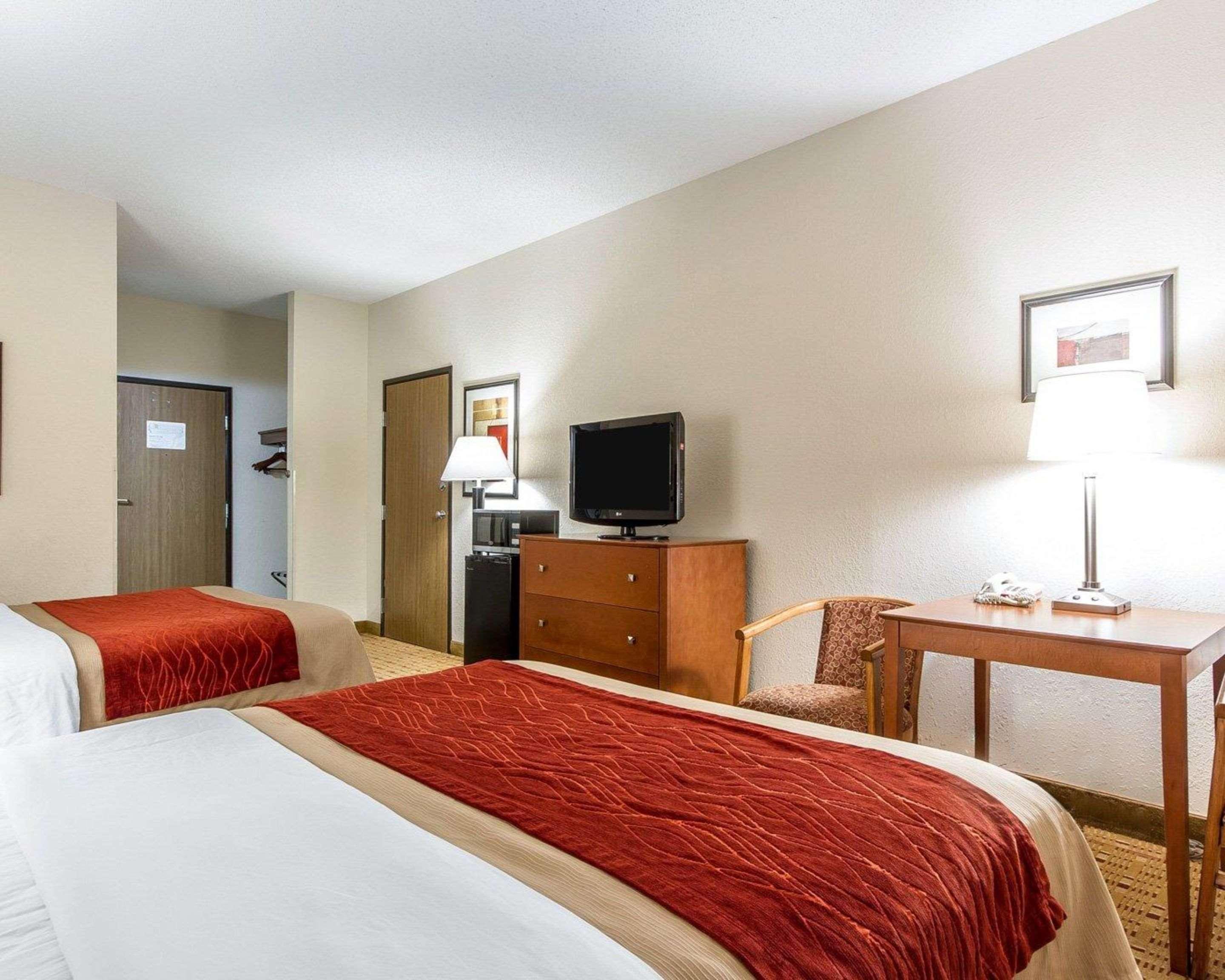 Quality Inn & Suites Eau Claire Extérieur photo